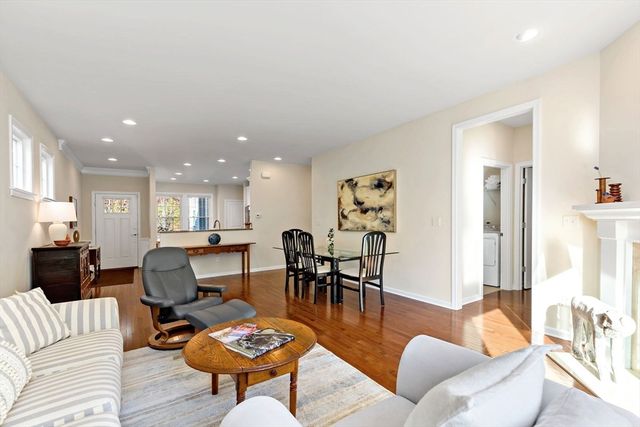 66 Kensington, Plymouth, MA 02360