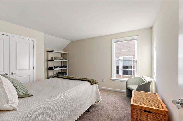 66 Kensington, Plymouth, MA 02360