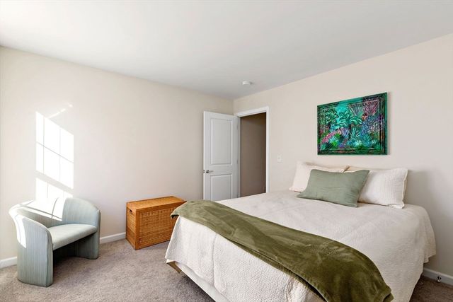 66 Kensington, Plymouth, MA 02360