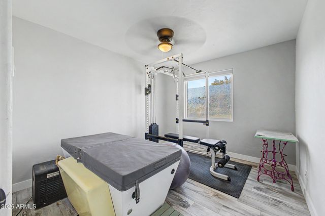 1001 E BELMONT Avenue, Phoenix, AZ 85020