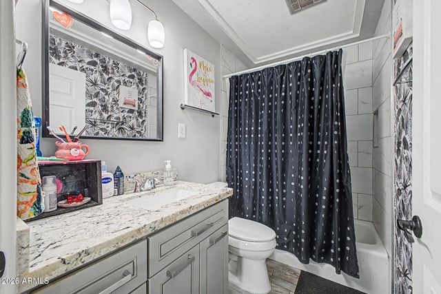 1001 E BELMONT Avenue, Phoenix, AZ 85020