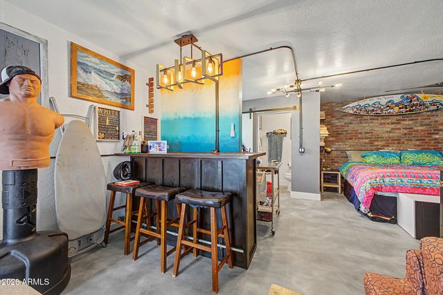 1001 E BELMONT Avenue, Phoenix, AZ 85020