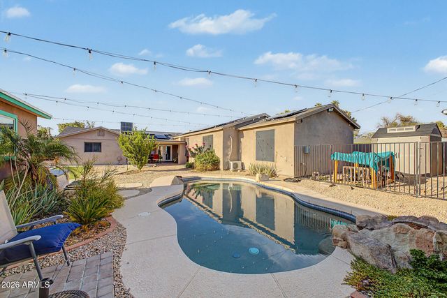 1001 E BELMONT Avenue, Phoenix, AZ 85020
