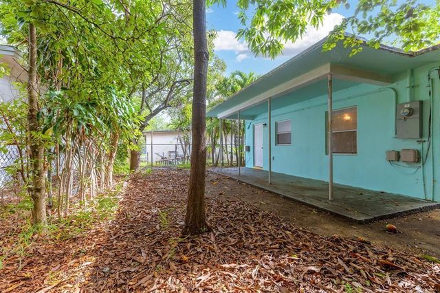 729 NW 17th Avenue, Fort Lauderdale, FL 33311