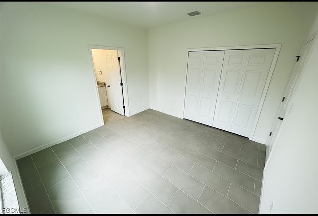 2805 17th ST SW, Lehigh Acres, FL 33976