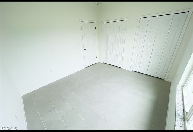 2805 17th ST SW, Lehigh Acres, FL 33976