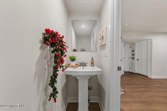 104 Midland Avenue, Cliffwood, NJ 07721