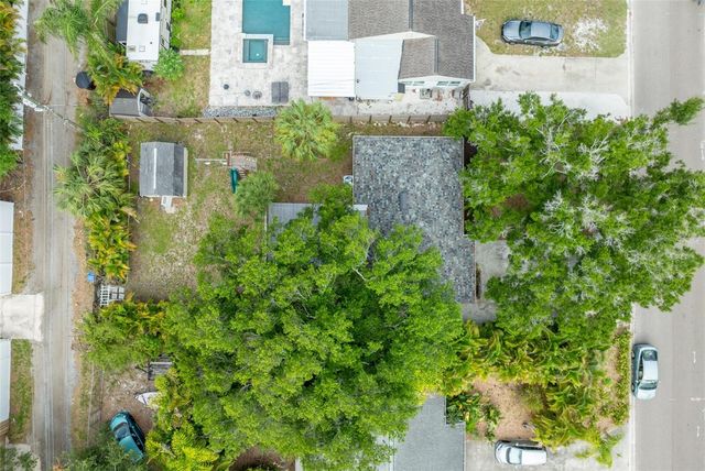 130 41ST AVENUE NE, St Petersburg, FL 33703