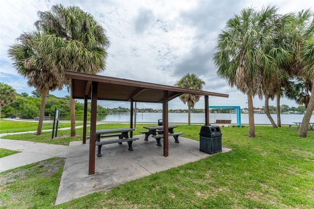 130 41ST AVENUE NE, St Petersburg, FL 33703