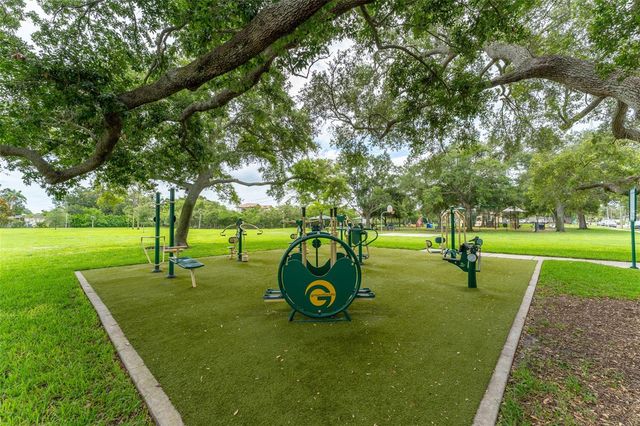 130 41ST AVENUE NE, St Petersburg, FL 33703