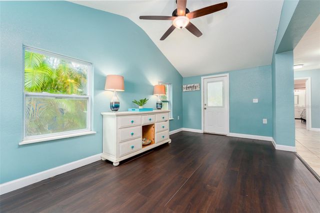 130 41ST AVENUE NE, St Petersburg, FL 33703