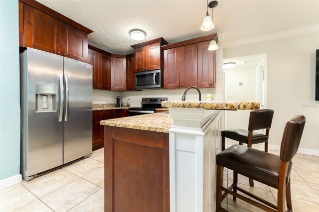130 41ST AVENUE NE, St Petersburg, FL 33703