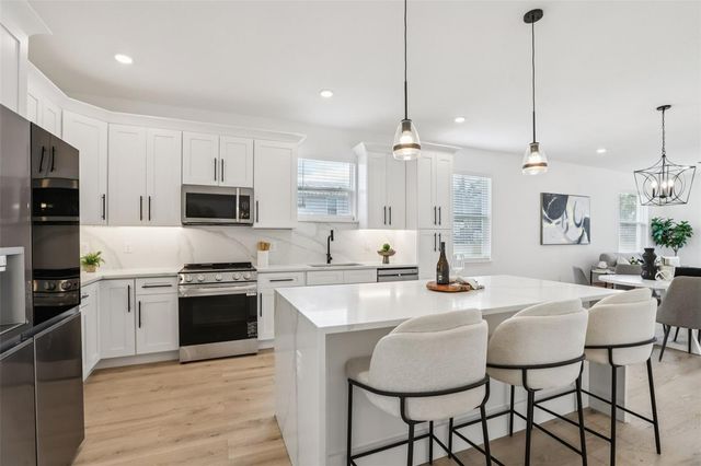 2612 E 18TH AVE, Tampa, FL 33605