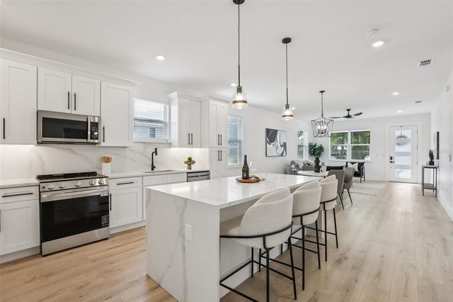 2612 E 18TH AVE, Tampa, FL 33605