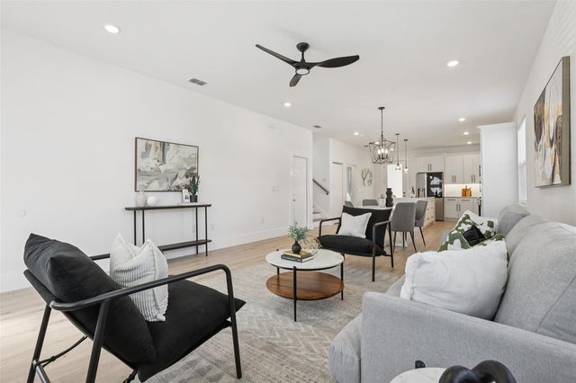 2612 E 18TH AVE, Tampa, FL 33605