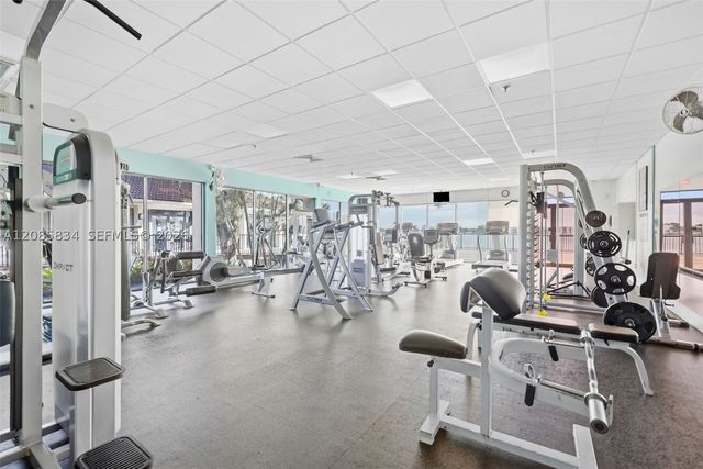 111 Lake Emerald Dr 104, Oakland Park, FL 33309