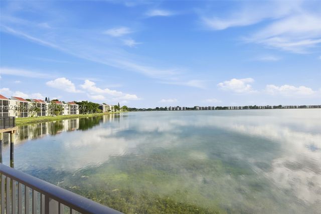 111 Lake Emerald Dr 104, Oakland Park, FL 33309