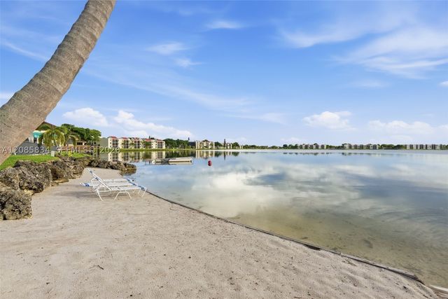 111 Lake Emerald Dr 104, Oakland Park, FL 33309