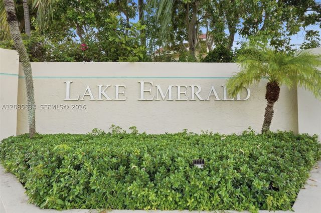 111 Lake Emerald Dr 104, Oakland Park, FL 33309