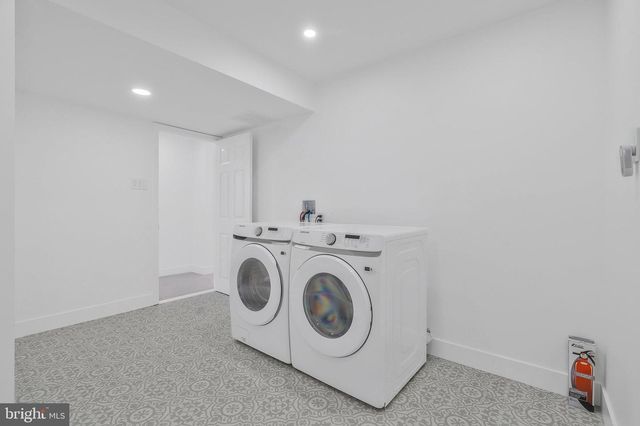 6810 WEAVER AVE, Mclean, VA 22101