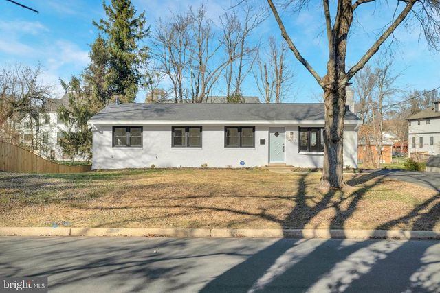 6810 WEAVER AVE, Mclean, VA 22101