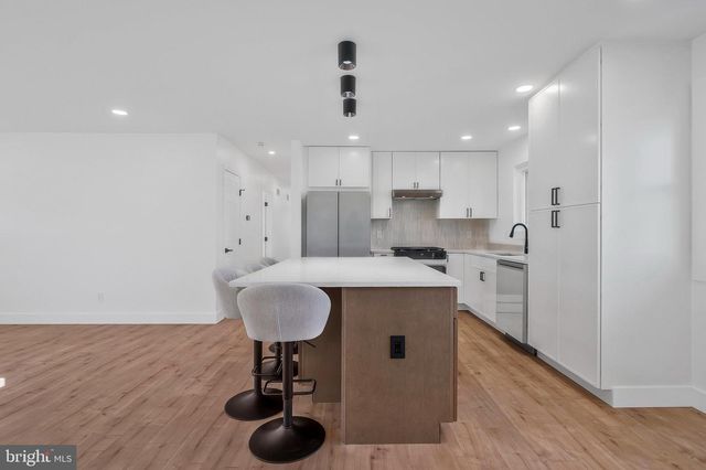 6810 WEAVER AVE, Mclean, VA 22101