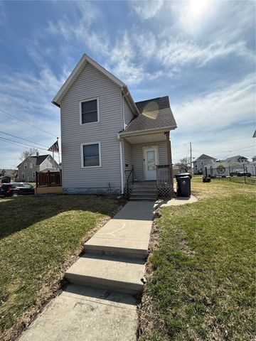 401 7th Avenue SW, Cedar Rapids, IA 52404