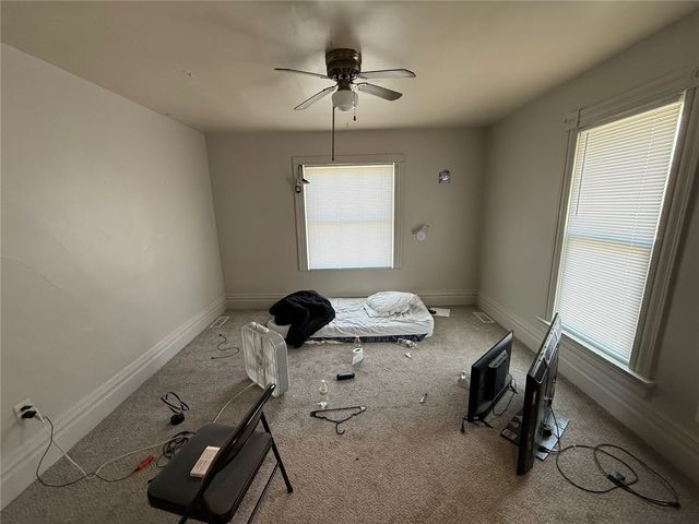 401 7th Avenue SW, Cedar Rapids, IA 52404