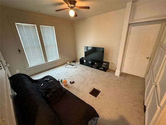 401 7th Avenue SW, Cedar Rapids, IA 52404