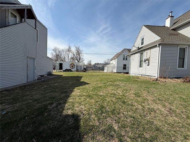 401 7th Avenue SW, Cedar Rapids, IA 52404
