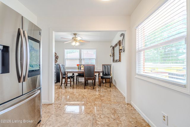 3416 E Indian Trail, Louisville, KY 40213