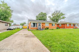 3416 E Indian Trail, Louisville, KY 40213