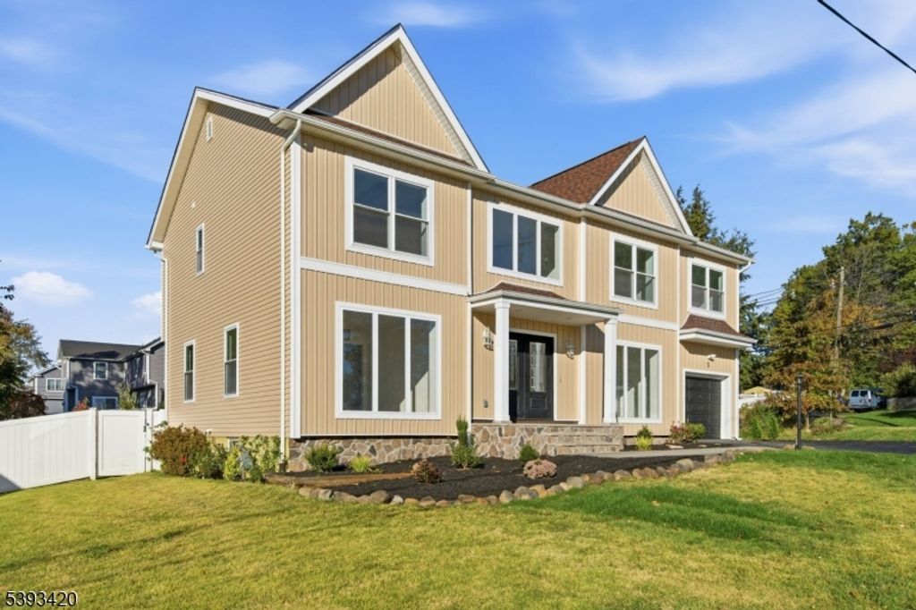 5 Sycamore Rd, Clark Twp., NJ 07066