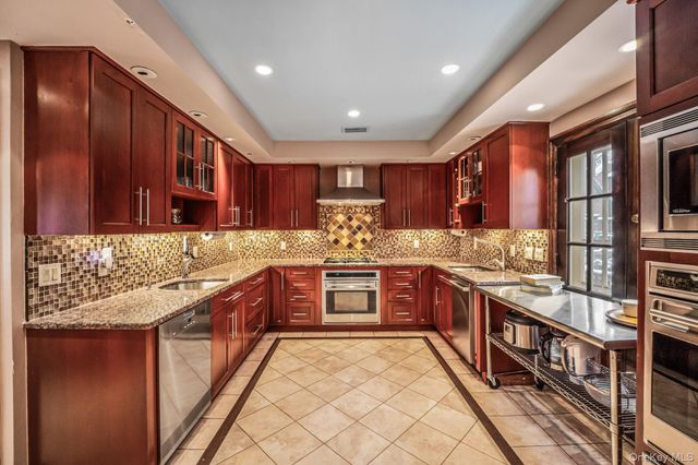 31 Puritan Avenue, Forest Hills, NY 11375