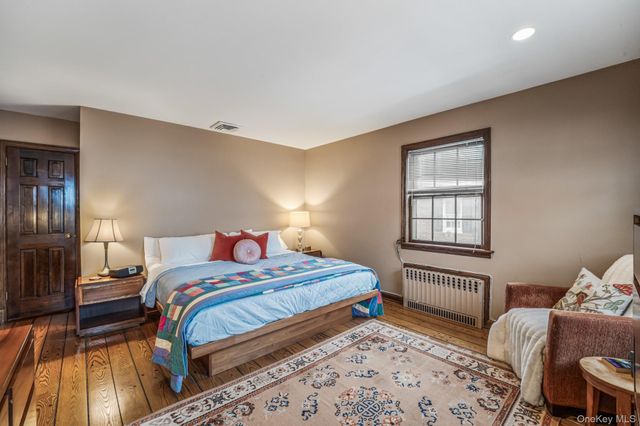 31 Puritan Avenue, Forest Hills, NY 11375