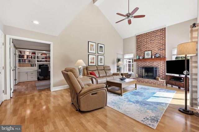 6913 SOVEREIGN PL, Frederick, MD 21703