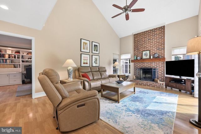 6913 SOVEREIGN PL, Frederick, MD 21703