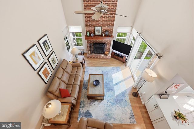 6913 SOVEREIGN PL, Frederick, MD 21703