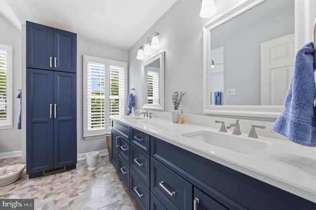 6913 SOVEREIGN PL, Frederick, MD 21703