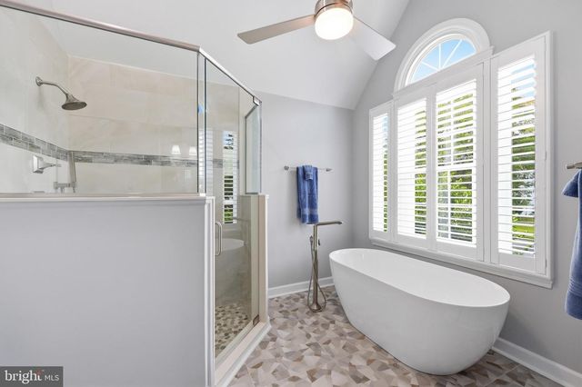 6913 SOVEREIGN PL, Frederick, MD 21703