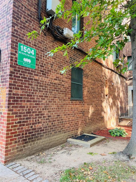 1504 Metropolitan Avenue ME, Bronx, NY 10462
