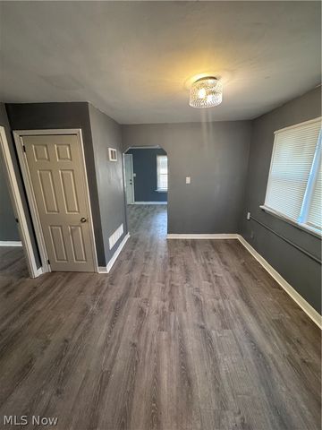 1563 Maplegrove Road, South Euclid, OH 44121