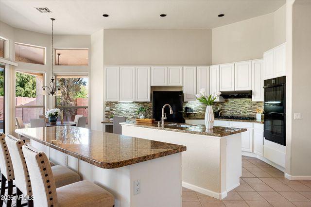 5518 E LUDLOW Drive, Scottsdale, AZ 85254