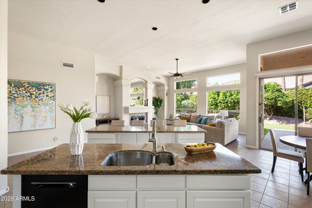 5518 E LUDLOW Drive, Scottsdale, AZ 85254