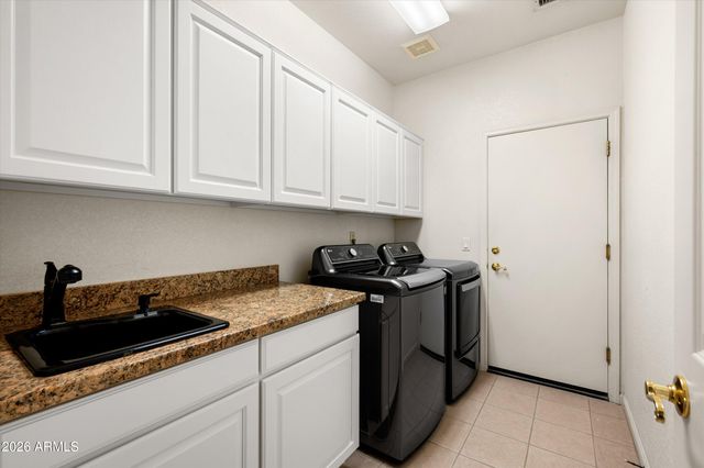 5518 E LUDLOW Drive, Scottsdale, AZ 85254