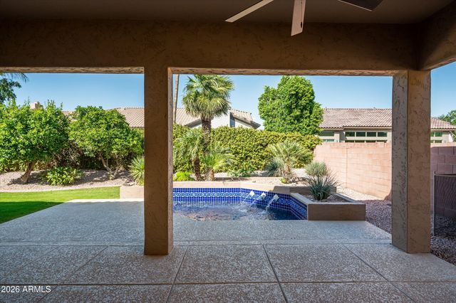 5518 E LUDLOW Drive, Scottsdale, AZ 85254