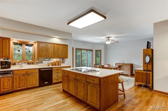 1075 Eureka Road, Eureka, MO 63025