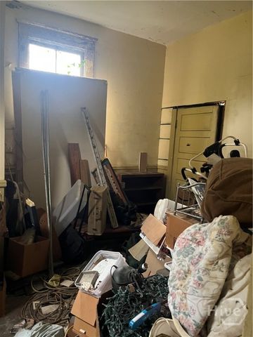 1706 Barnard Street, Savannah, GA 31401