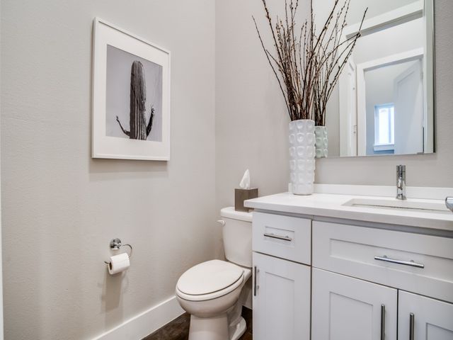 3816 Roseland B200, Dallas, TX 75204