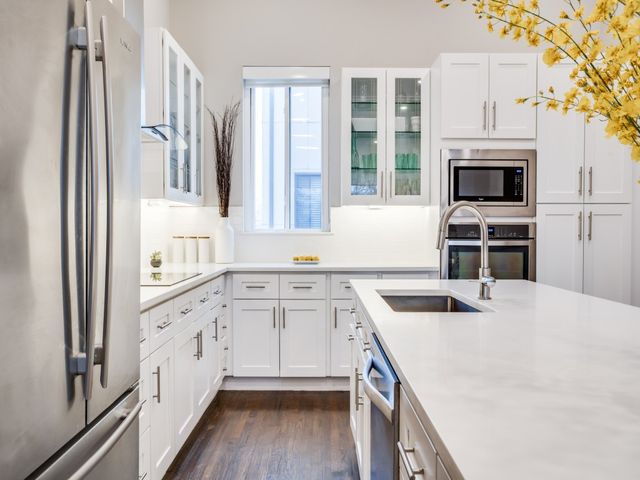 3816 Roseland B200, Dallas, TX 75204